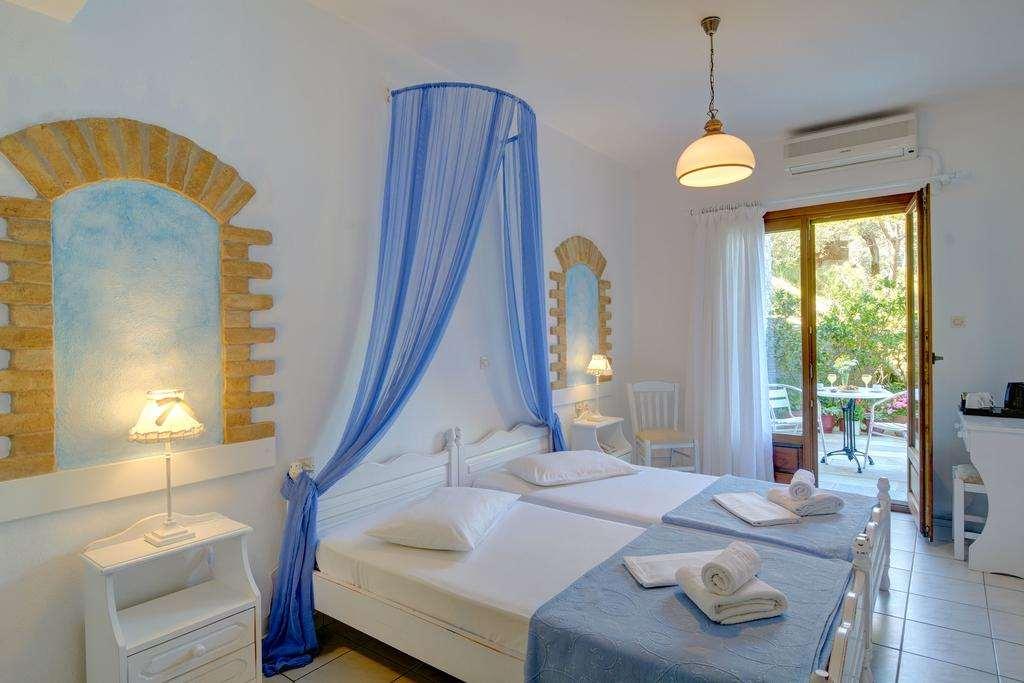 Hotel Agnadi - Horefto Kamer foto
